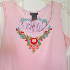 💟 Embroidered tank top